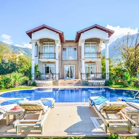 Pegasus Evi Otel *